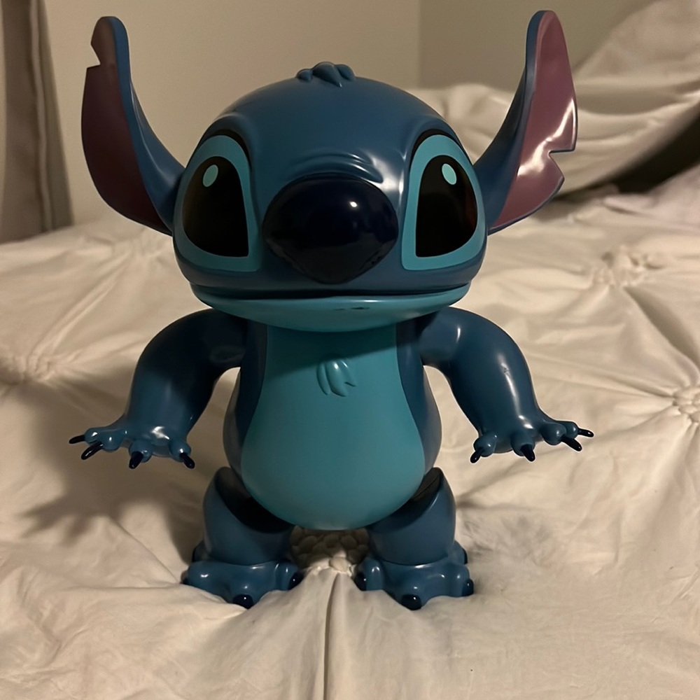 Large stitch figure toy, battery operated